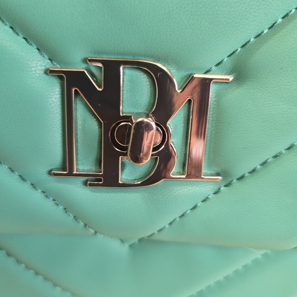 ❌️❌️SOLD❌️❌️Badgley Michka crossbody bag - Picture 3 of 9